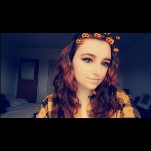 Meet your Posher, Savannah